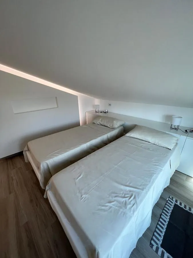 Ale Mare - Attico Con Idromassaggio Vista Mare Apartment Marina di Ragusa